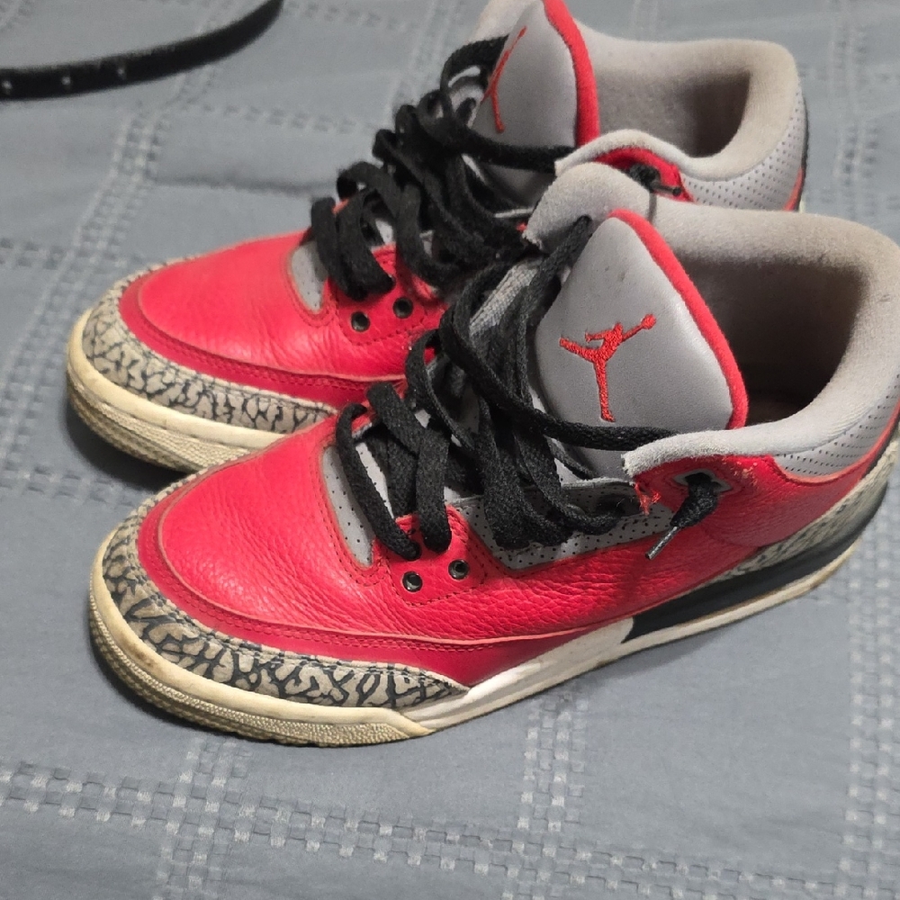 Nike Kids Red and Gray Sneakers